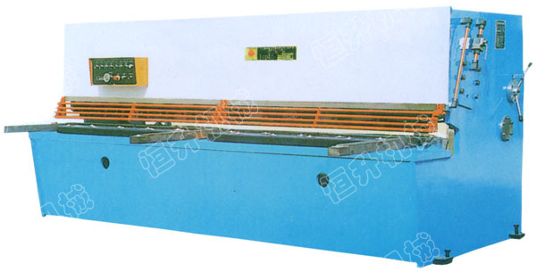 QC12Y-6×4000液压摆式剪板机